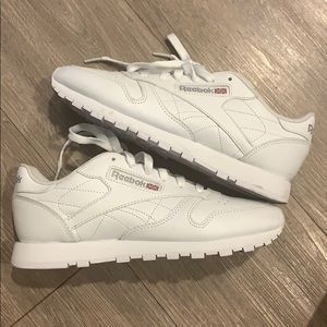 Reebok original classics size 7